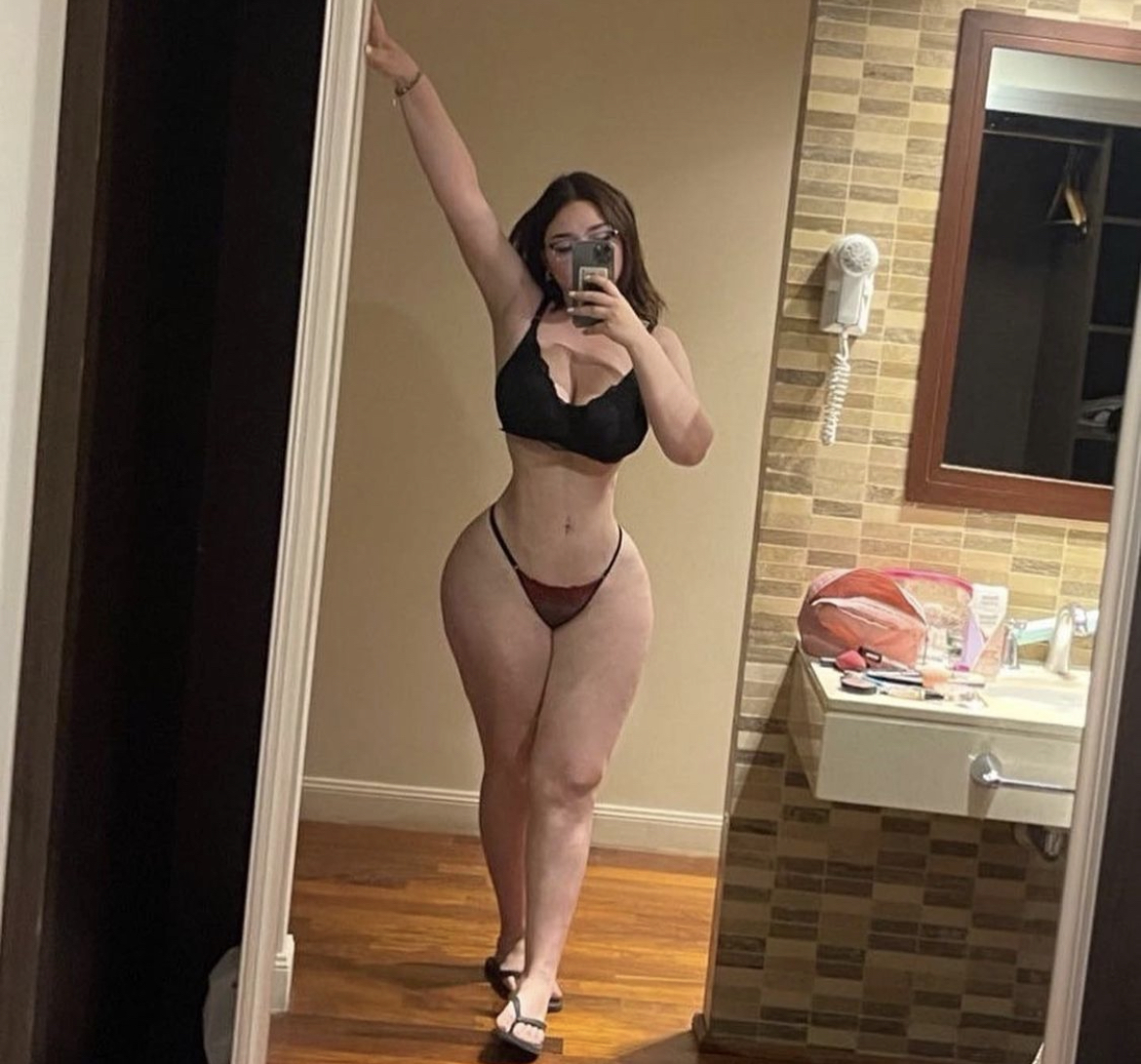 エンジェル・ベッギング・フォア・ア・クリームパイ 72