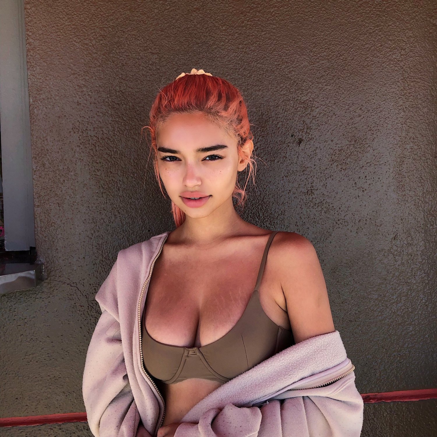 Seductive Babe Ready to Please Every Desire 14