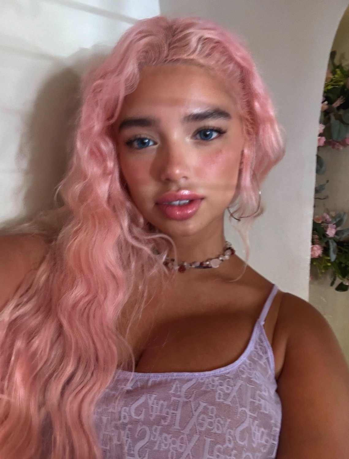 Seductive Babe Ready to Please Every Desire 41