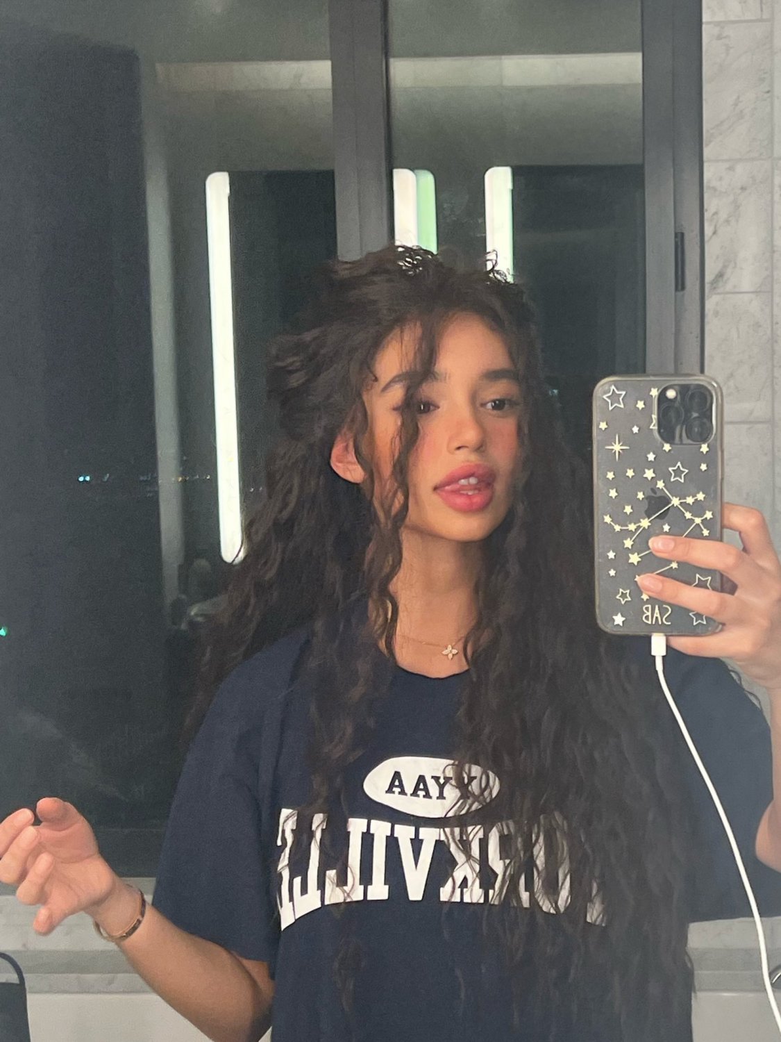 Seductive Babe Ready to Please Every Desire 44