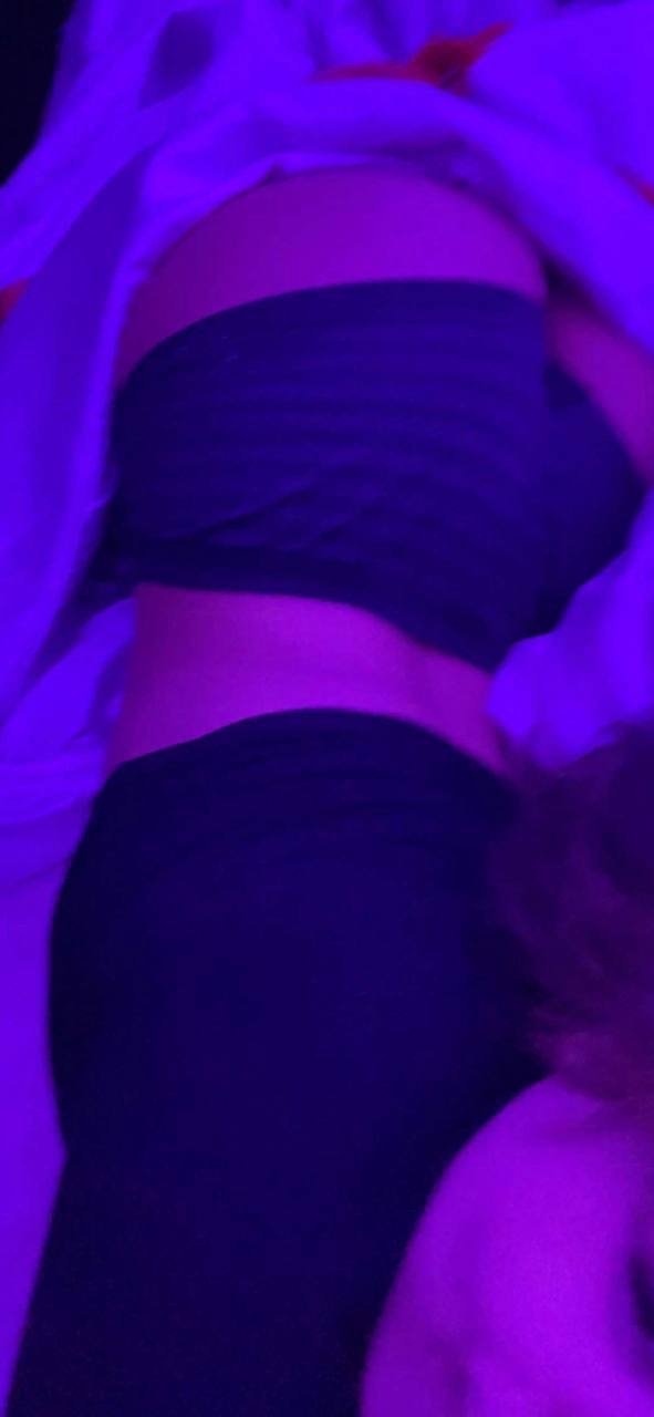 Sweet Lassie Leaks Her Panties and Pussy Online 5