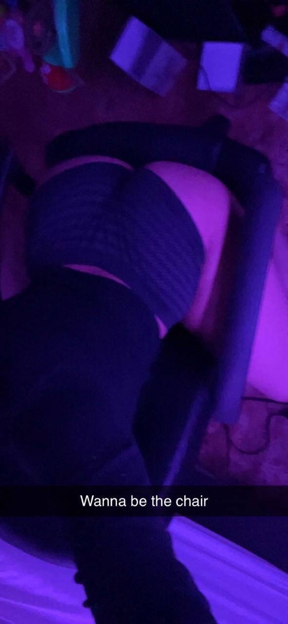 Sweet Lassie Leaks Her Panties and Pussy Online 11