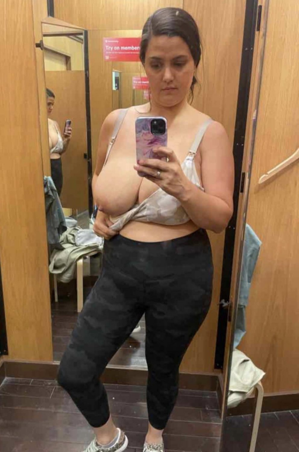 スージー・ドリームズ・オブ・ビカミング・ジ・アルティメット・ウェブスラット 77