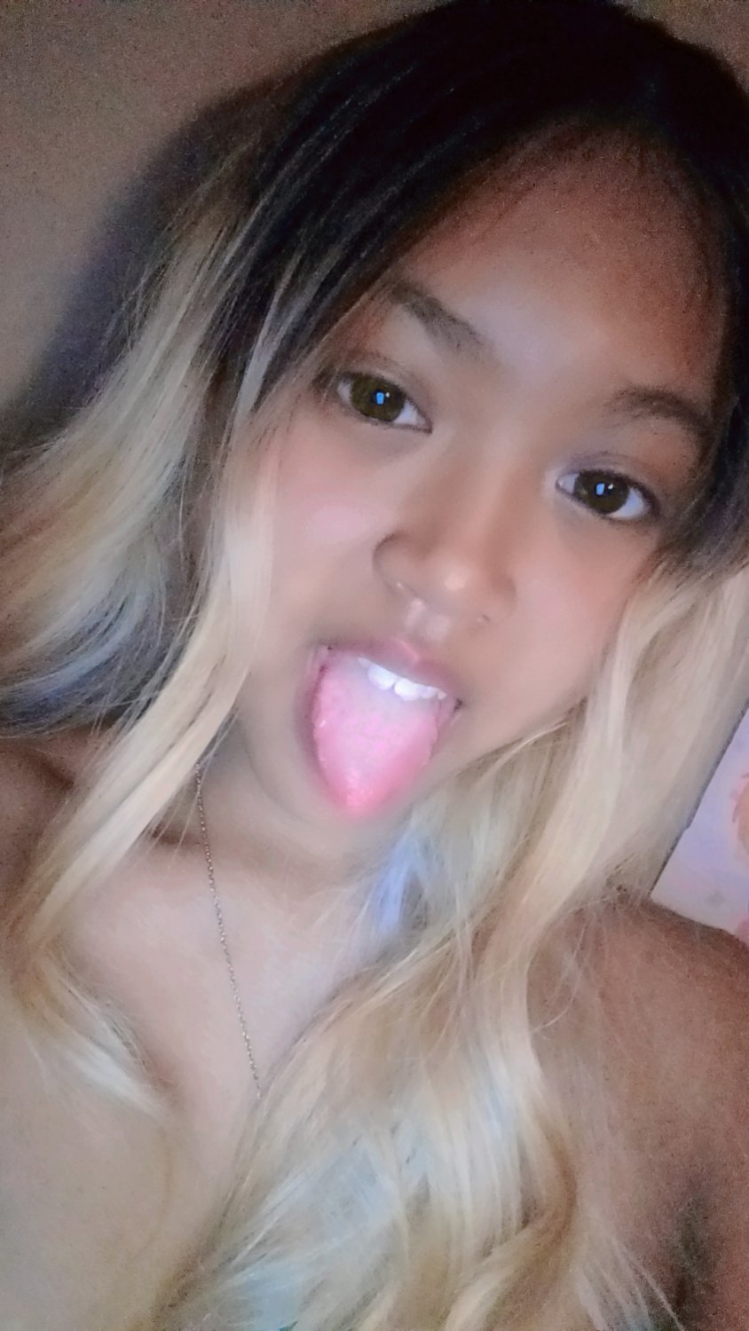 Tight Japanese Girl With Juicy Fat Booty Teasing 2