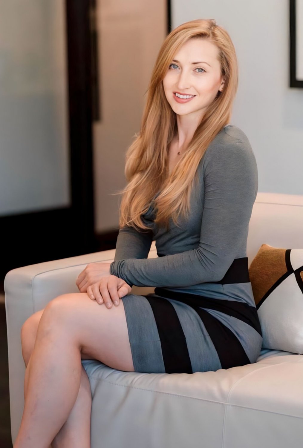 ノーティー・フッカー・リンジー・レディー・トゥ・プリーズ 2