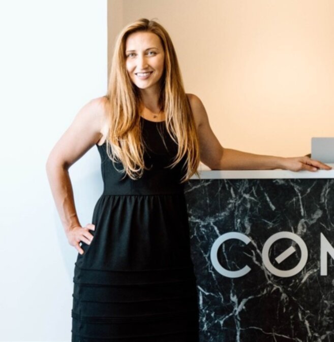 ノーティー・フッカー・リンジー・レディー・トゥ・プリーズ 9