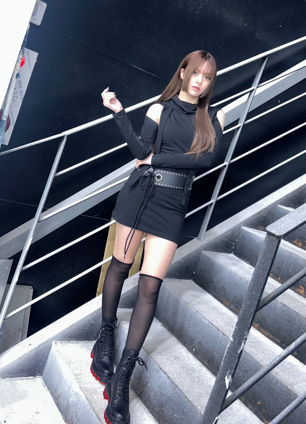 Dreaming About Groping the Perfect Curves of Lily and Sullyoon from NMIXX 5