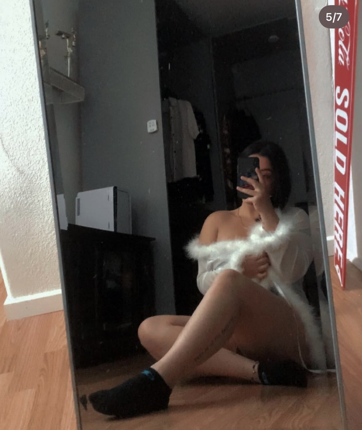 Pretty Latina Sweetheart from Las Vegas Leaks Her Naughty Secrets 9