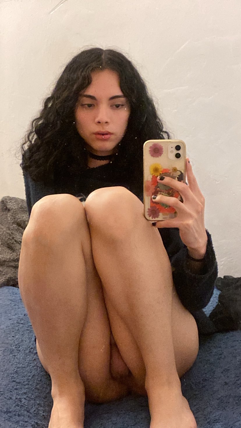 Sultry Tgirl Ariel Showing Off That Perfect Ass 2