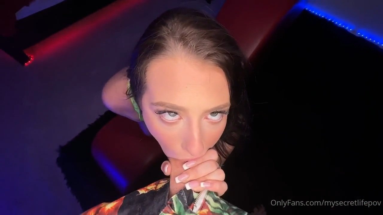 Experimental White Hooker Took a Brutal Butt Pounding and Loved It 1