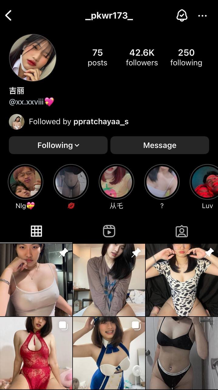 Cute Thai OnlyFans Babe Showing Off Her Nude Beauty 1
