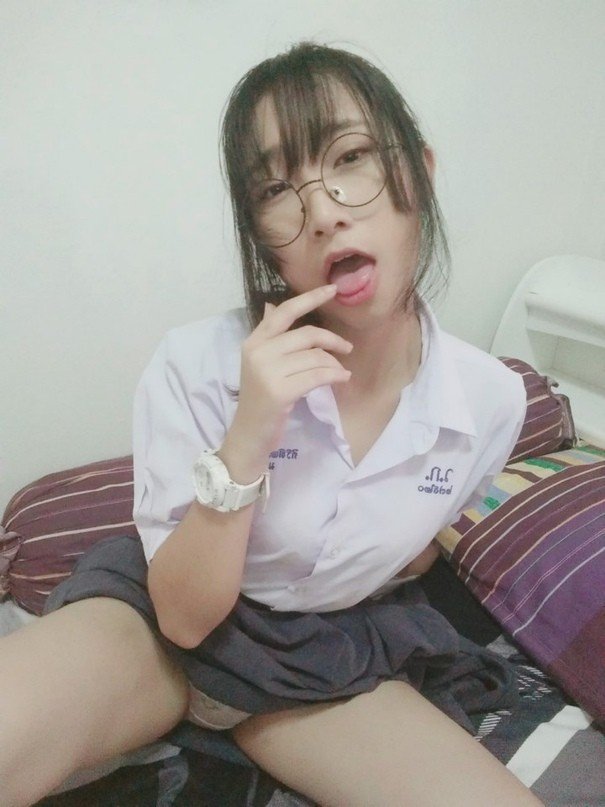 Nerdy Thai University Girl Exposes Her Hairy Pussy and Teases 3