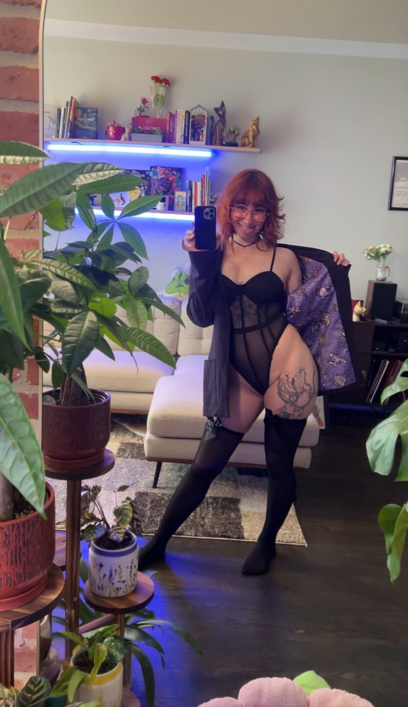 Hot Nerdy Babe Ready to Drop All Her Inhibitions 20