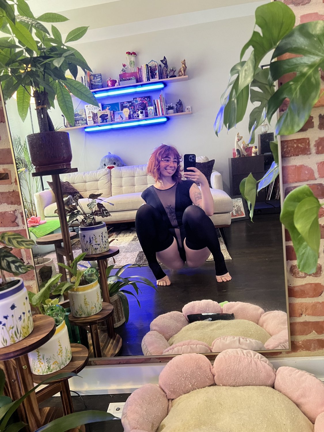 Hot Nerdy Babe Ready to Drop All Her Inhibitions 34