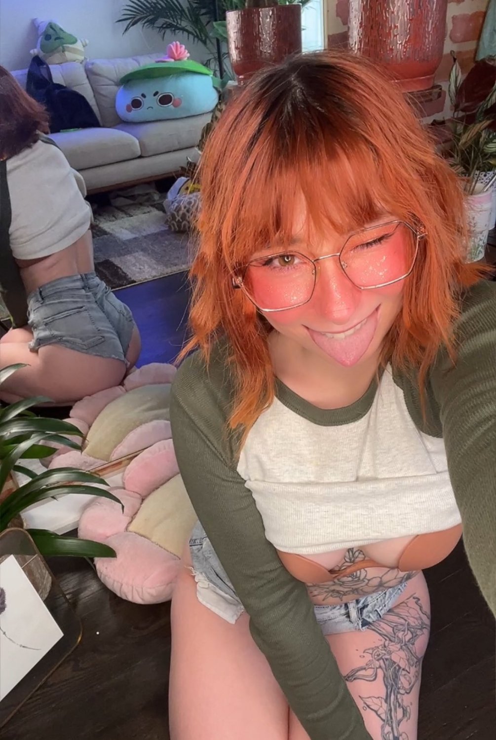 Hot Nerdy Babe Ready to Drop All Her Inhibitions 37