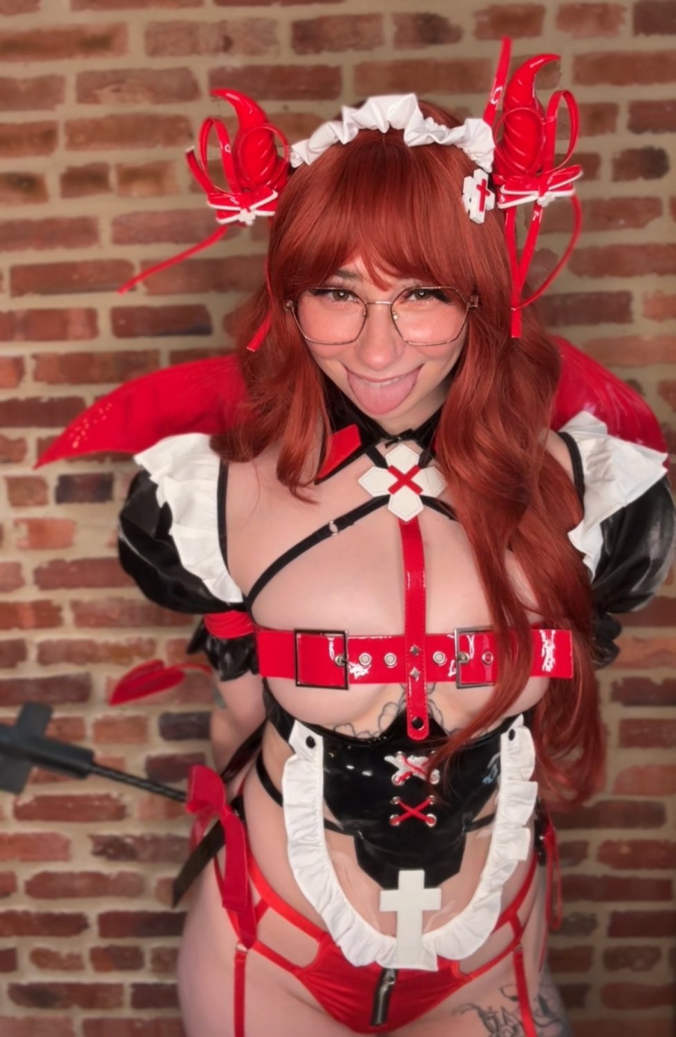 Hot Nerdy Babe Ready to Drop All Her Inhibitions 53