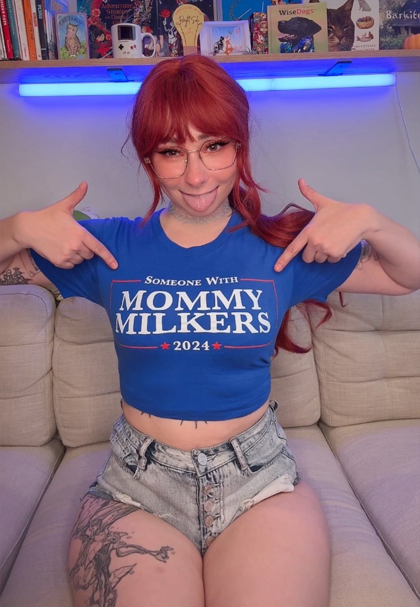 Hot Nerdy Babe Ready to Drop All Her Inhibitions 62