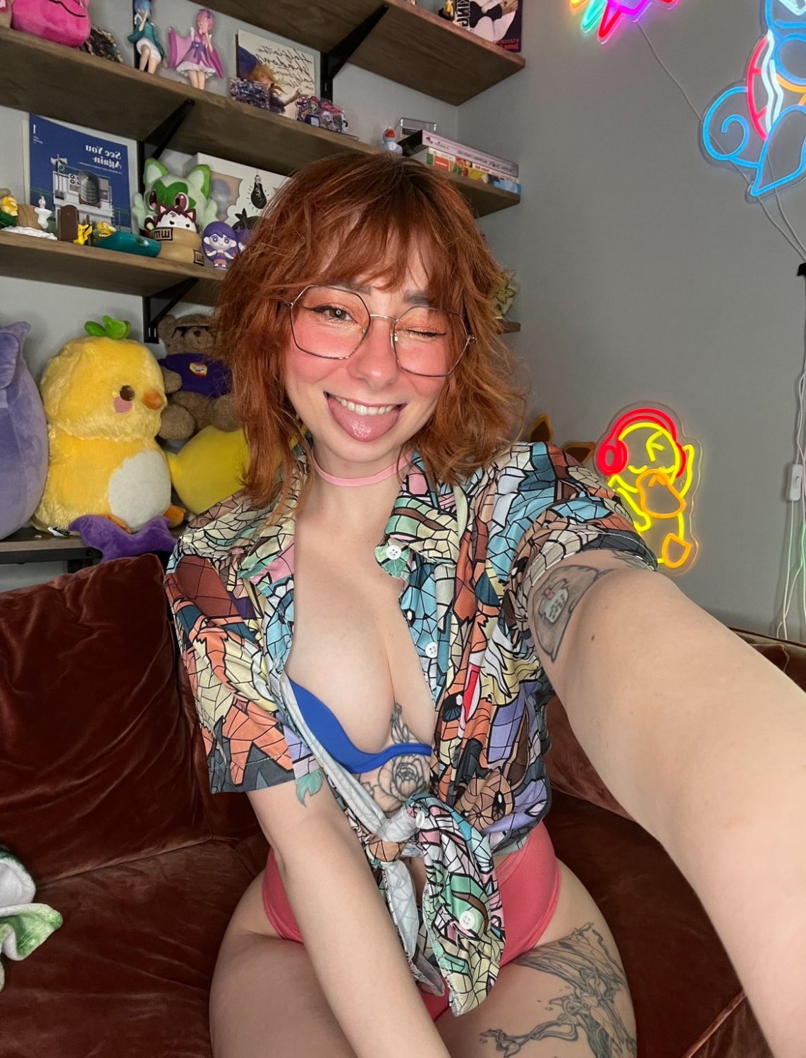 Hot Nerdy Babe Ready to Drop All Her Inhibitions 66