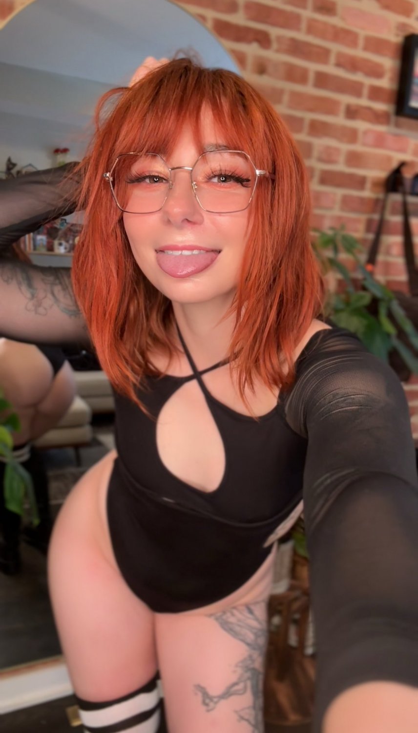 Hot Nerdy Babe Ready to Drop All Her Inhibitions 76