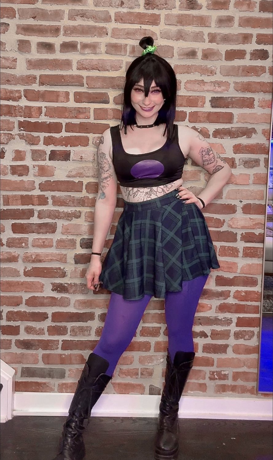 Hot Nerdy Babe Ready to Drop All Her Inhibitions 79