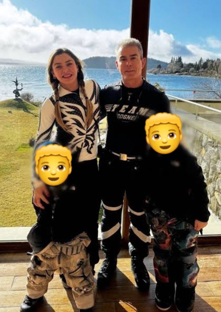 Wife Gets Double Teamed by Security in Cuck Fantasy 15