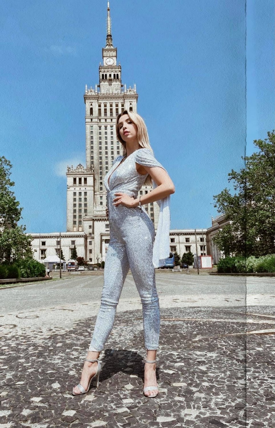 Flirty Polish Dance Coach Julia Shows Off That Perfect Booty 14