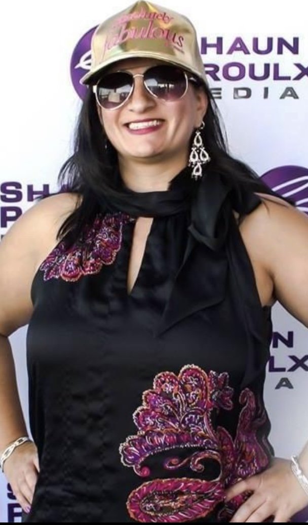 Vollbusige Freundin Sab 13