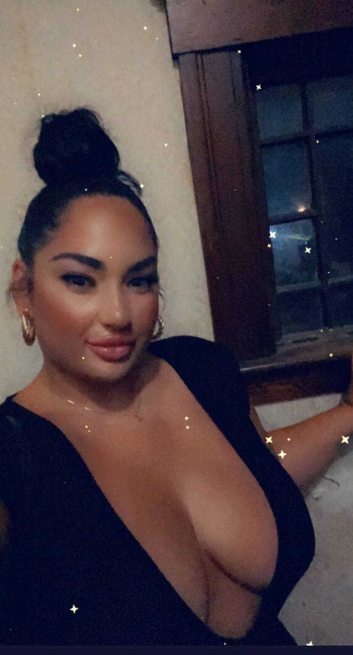Danni C Flaunts Her Big Boobs and Curvy BBL Body 8
