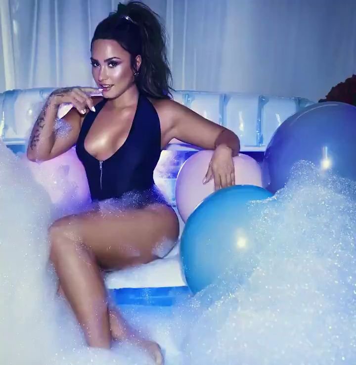 Demi Lovato 1