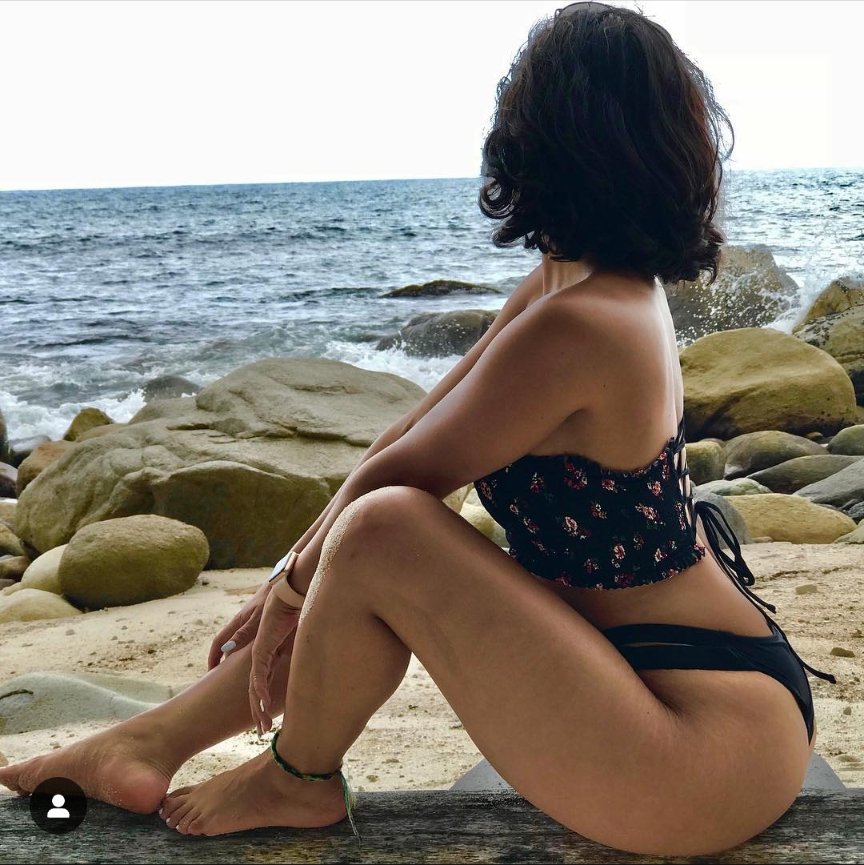 Carolina seios grandes Mexicana 14