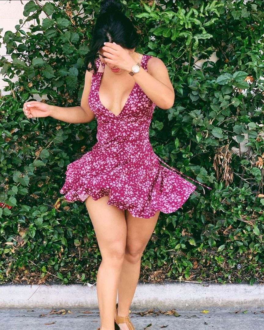 Carolina seios grandes Mexicana 27