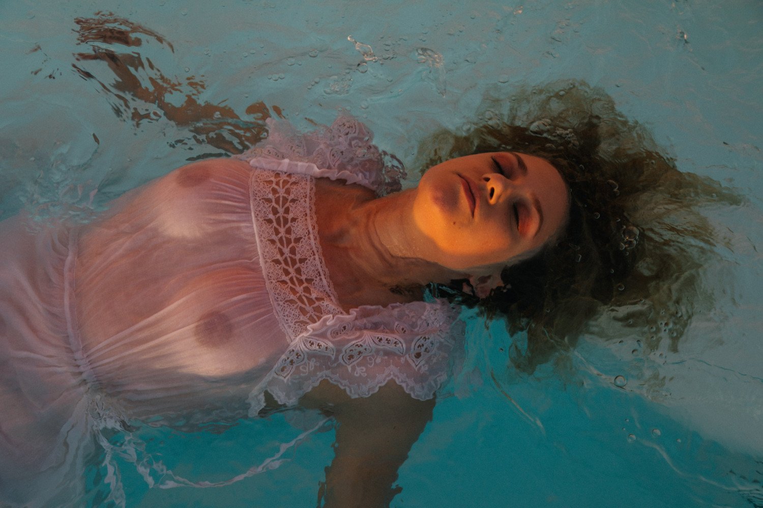 Lili Reinhart Titten 4