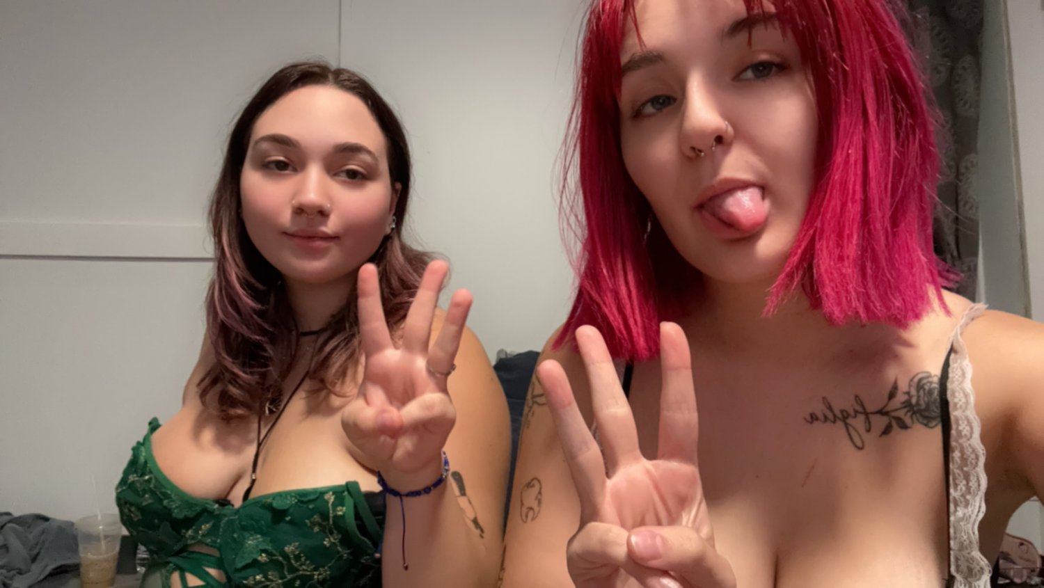 Thick Alt College Hookers Show Ahegao Pussy in Kinky DM Tease 3