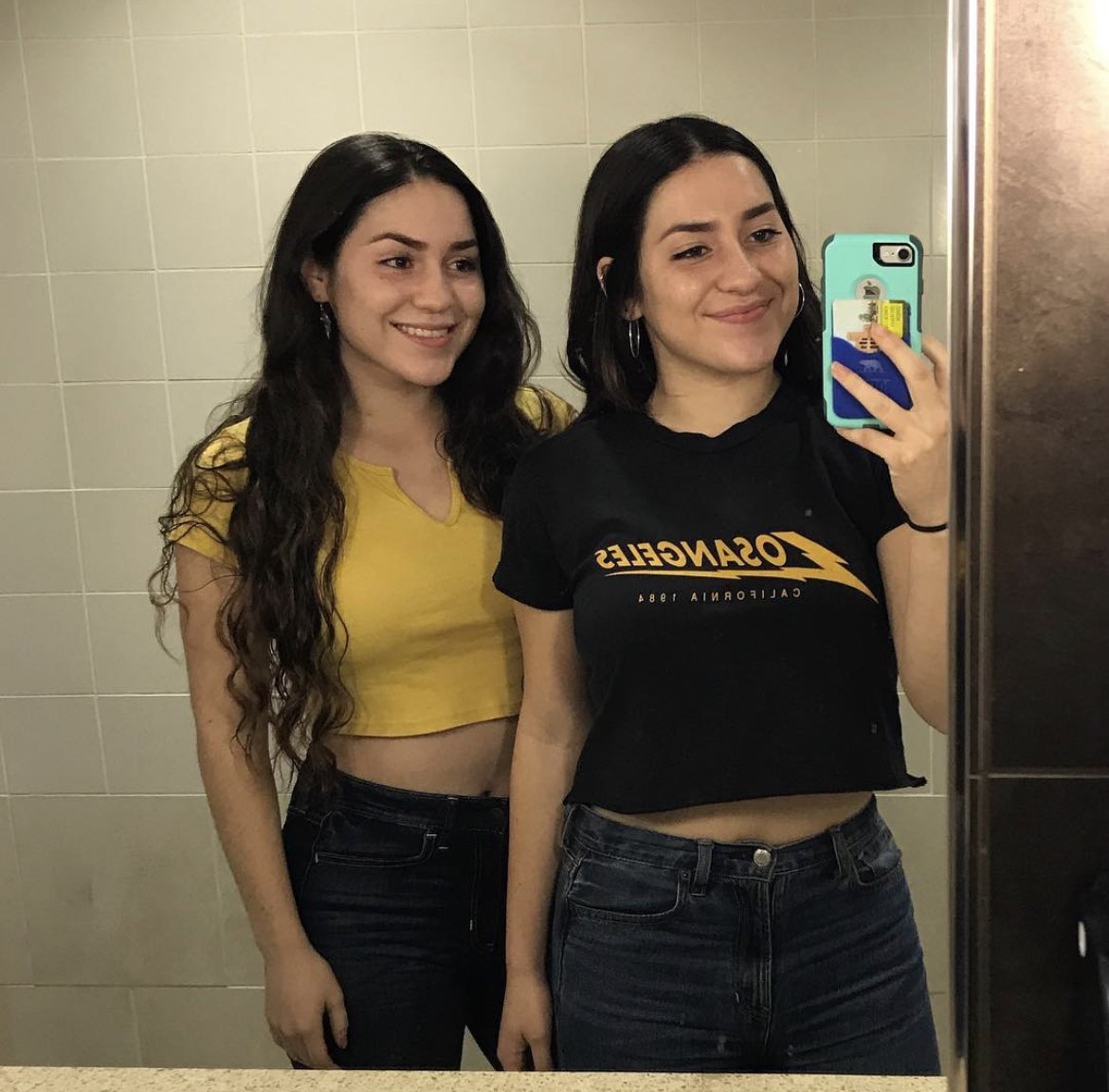 Kim e Ashley sono gemelle con un sedere altrettanto dolce 👯‍♀️🍑 5