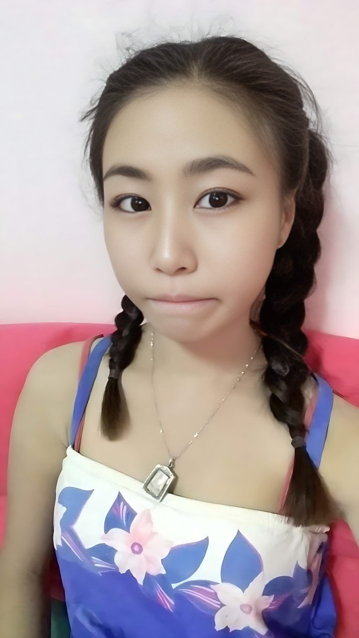 Asian Babe Teases with Food in Sultry Instagram Selfie Snap 25