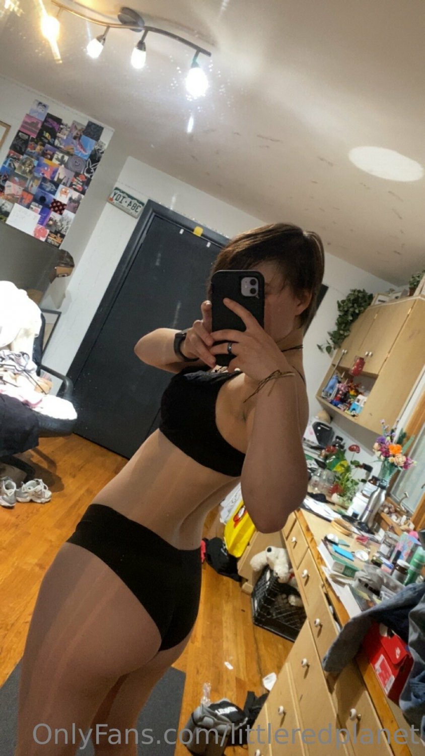 Denver Colorado Nympho’s Big Ass and Hairy Pussy Seduce 16