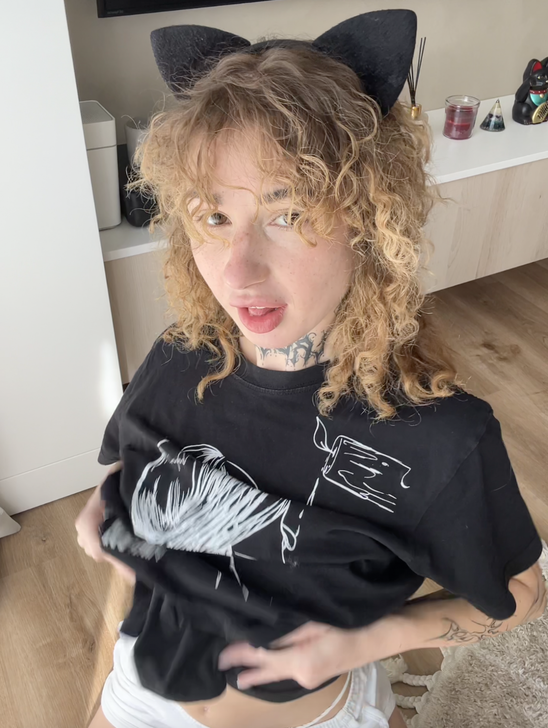 Des seins pour Trump 1