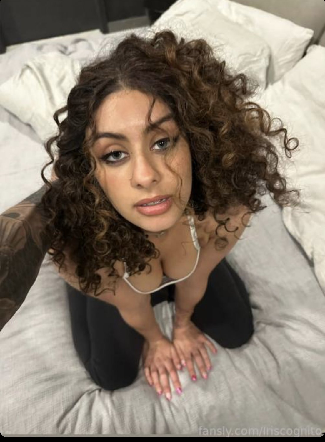 Latina Hottie Masturbates Hard in Sizzling Solo Fuck Show 9