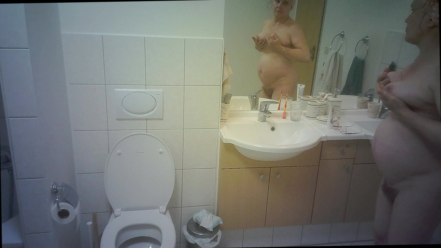Unaware mature nurse Helen captured (some pics 1st) 12