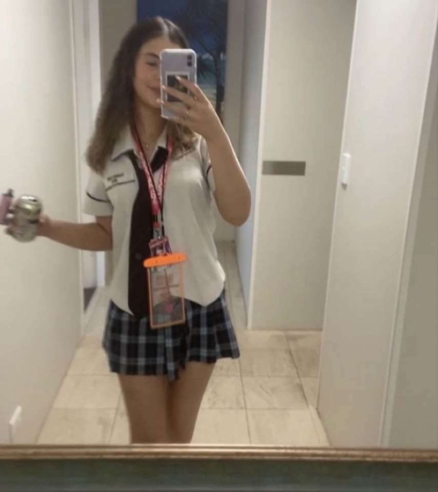 Fode a Lily, a irmã de 19 anos - kik unkn_own117 para o mesmo tratamento 8