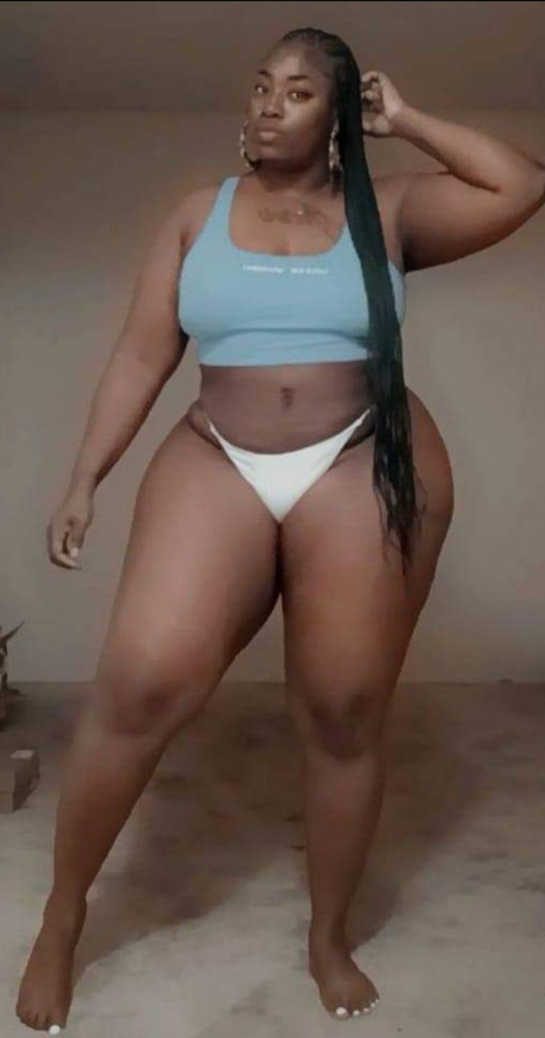 Dominatrice-stronza Amazon 3