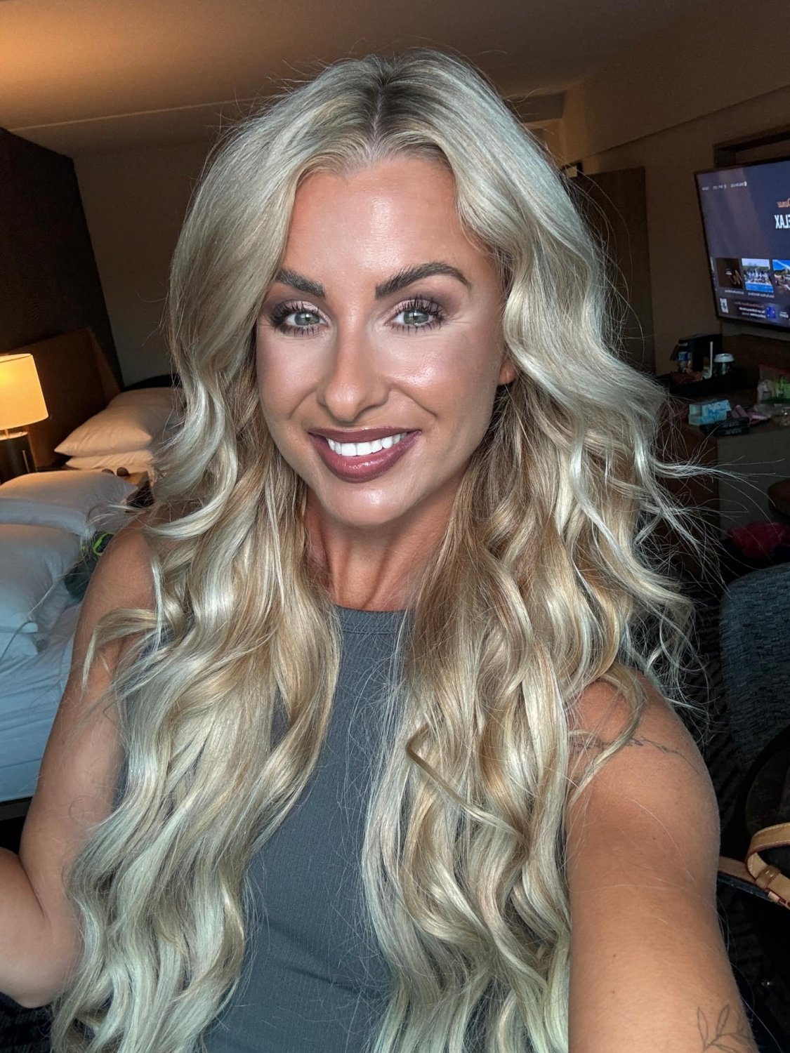 Bombshell Obsession — Sexy MILFs in Bikini 21