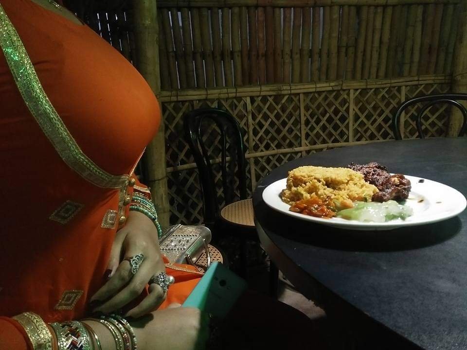 Bangladeşli iri göğüslü Ellika Ferreira 2