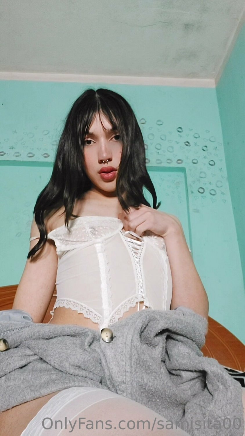 TS 224: Beautiful Shemale Teases 5