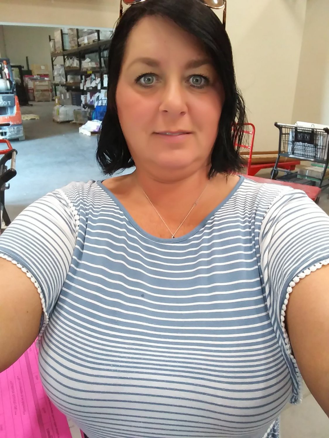 Busty Mature Babe Proudly Teases 7