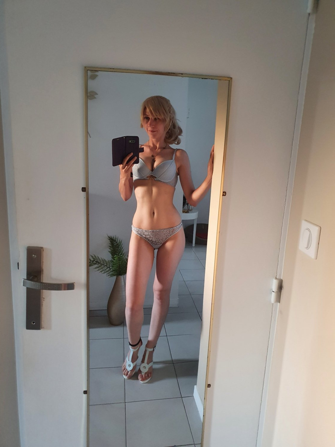 Chat Pic Hoe No Name 3 19