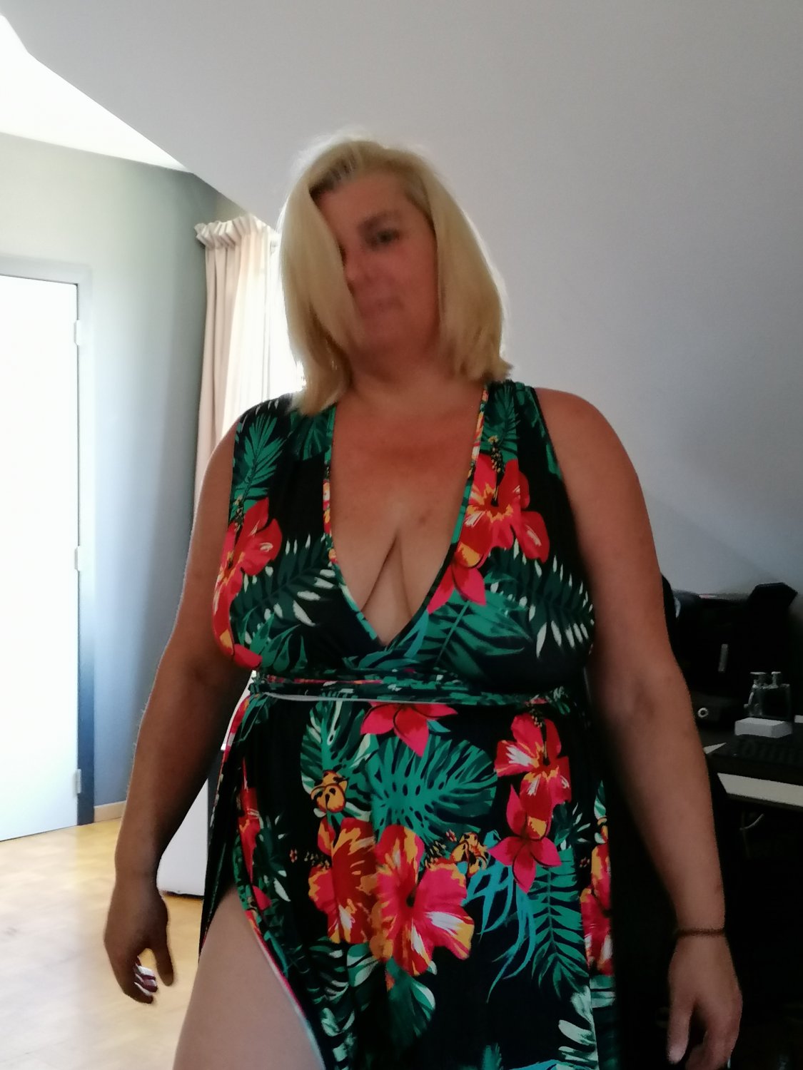 Jessie O. — Belgium’s Ultimate Submissive Cum and Piss Addict 57
