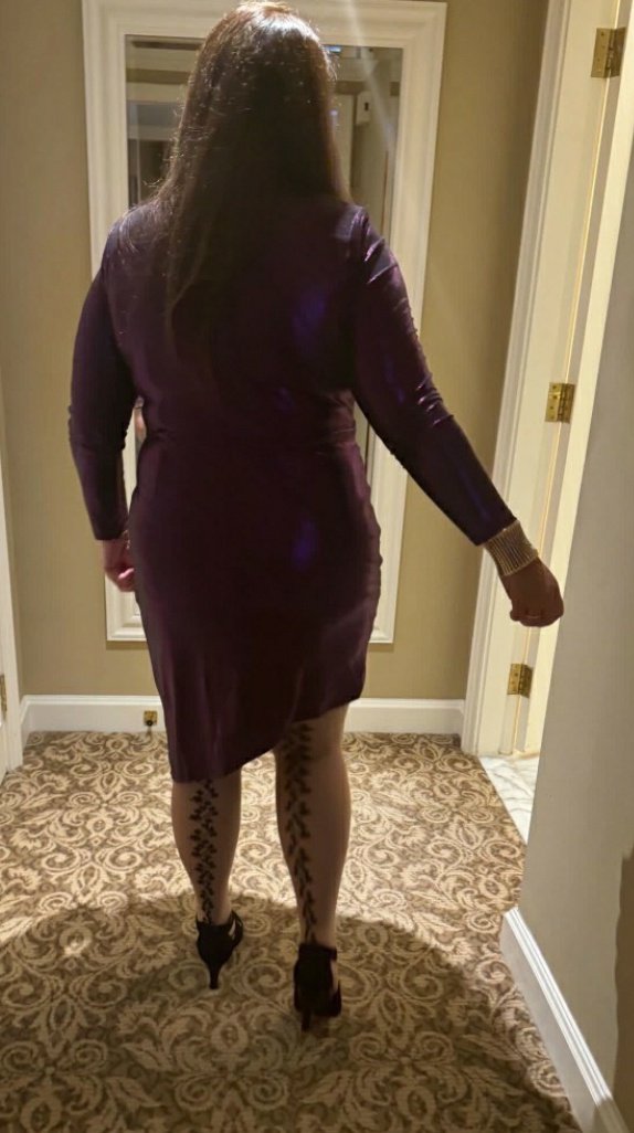 Thick Texan Realtor Turns Into a Naughty BBW Slut 12