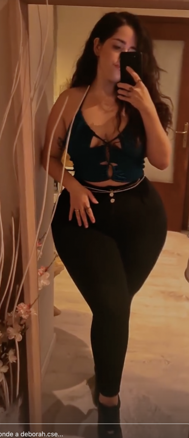 Deborah Turning Up the Heat With Naughty Leaks 34