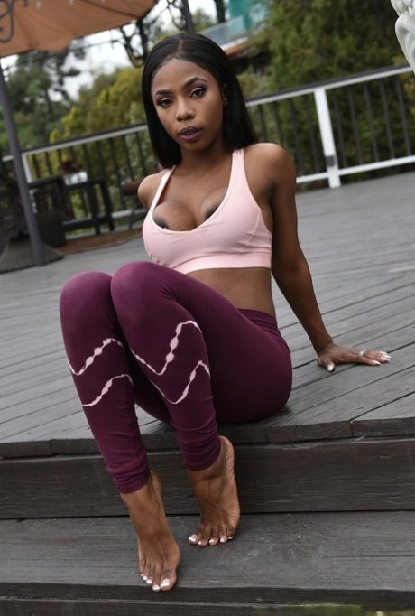 Sarah Banks Making You Hard Without Trying 21